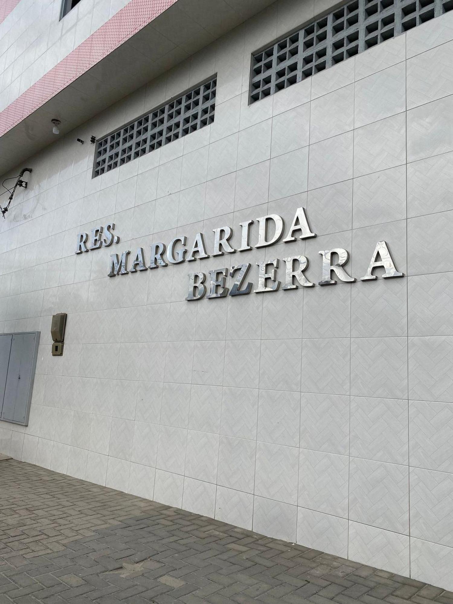 Residencial Margarida Bezerra Apartamento *